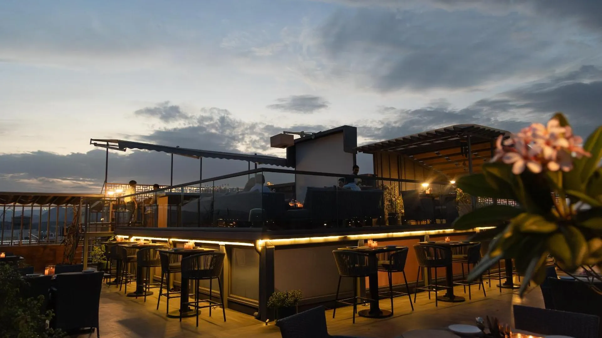 Aura Boutique Hotel Udaipur Hindistan